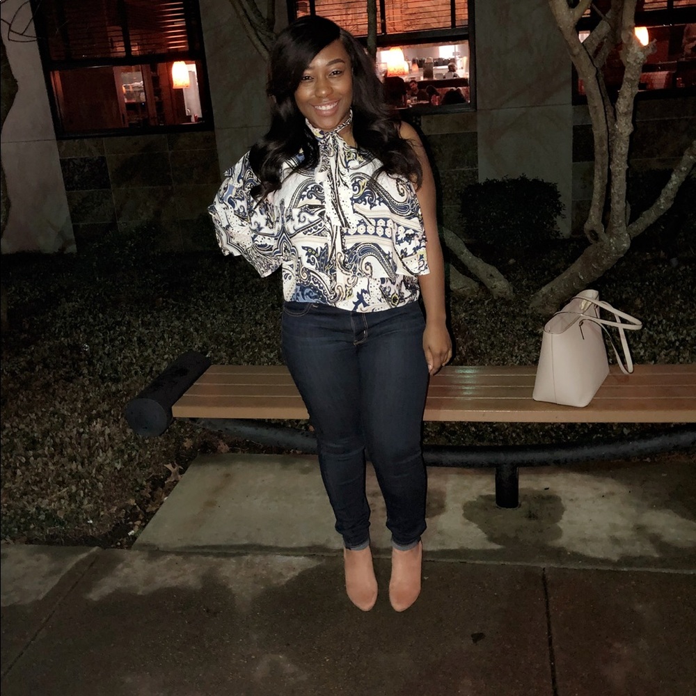 Meet your Posher, Noelle